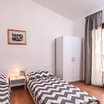 بيت للعطل Six-bedroom In أوميس