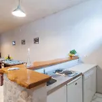Six-bedroom In بيت للعطل *