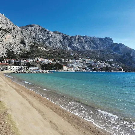 Six-bedroom In * Omiš