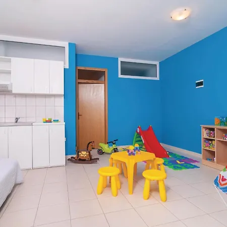 Σπίτι διακοπών Six-bedroom In *